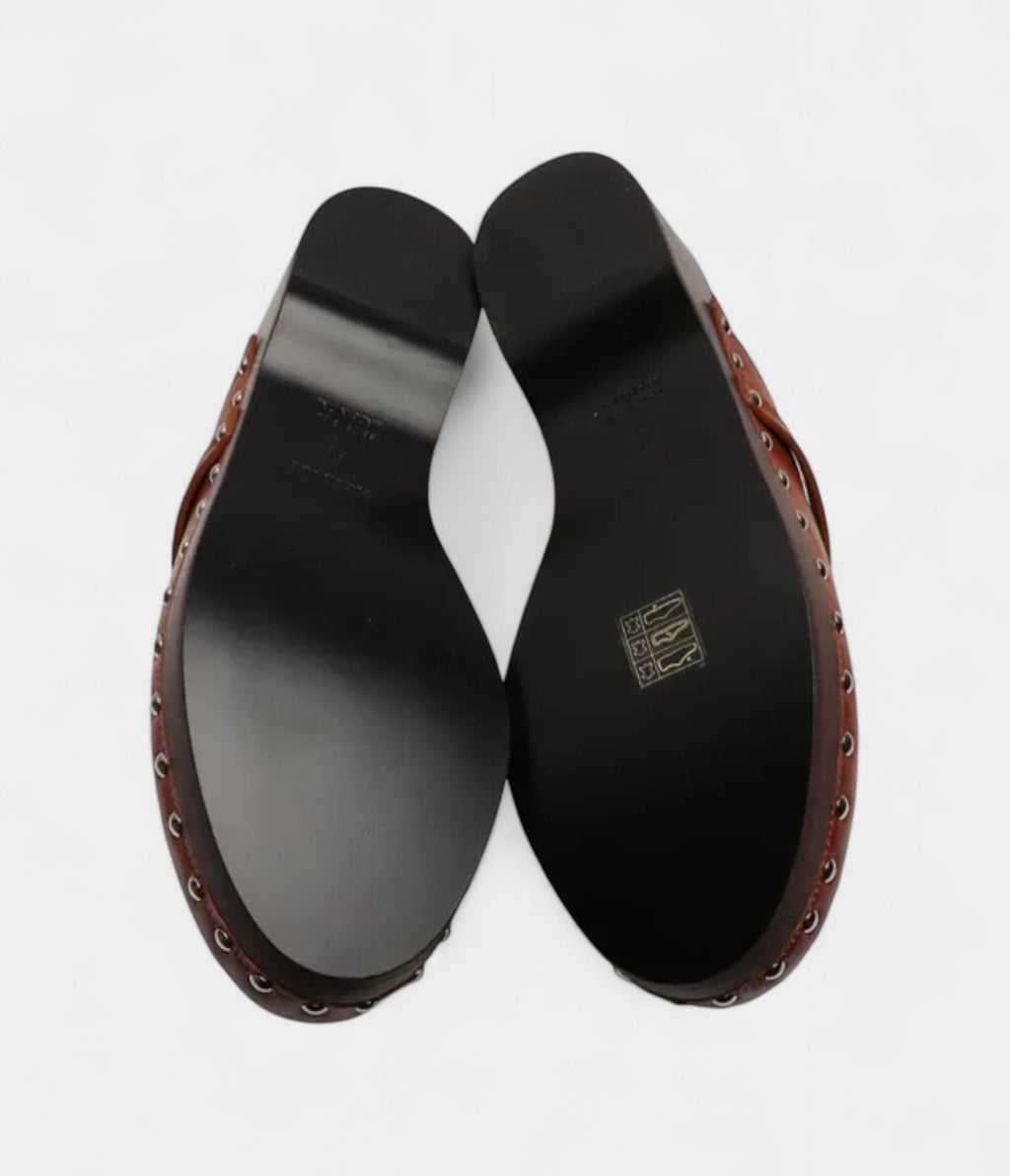 HMCarlotta Leather Mules & Clogs – Effortless Elegance