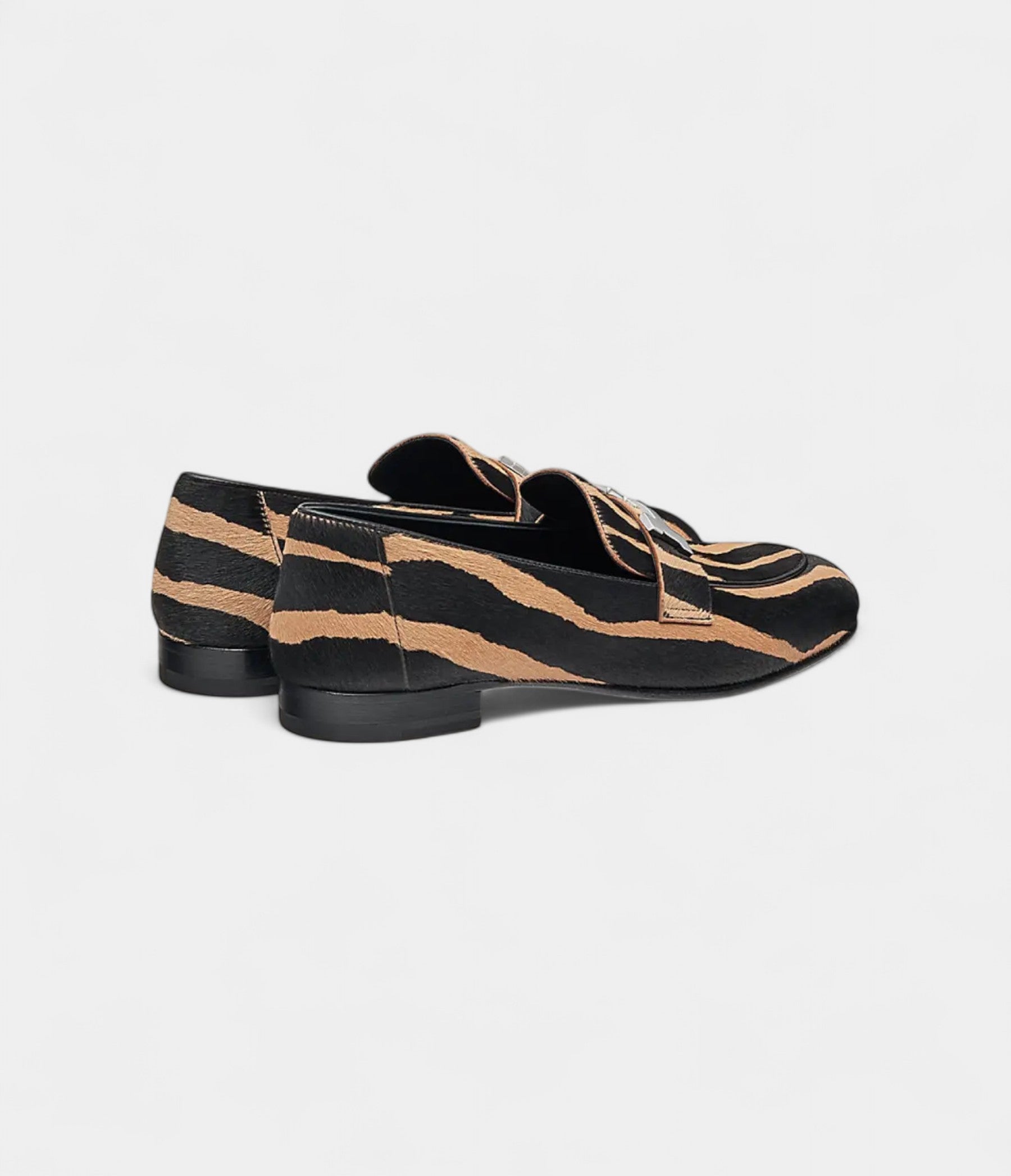 HMCarlotta Leather Mules & Clogs – Effortless Elegance