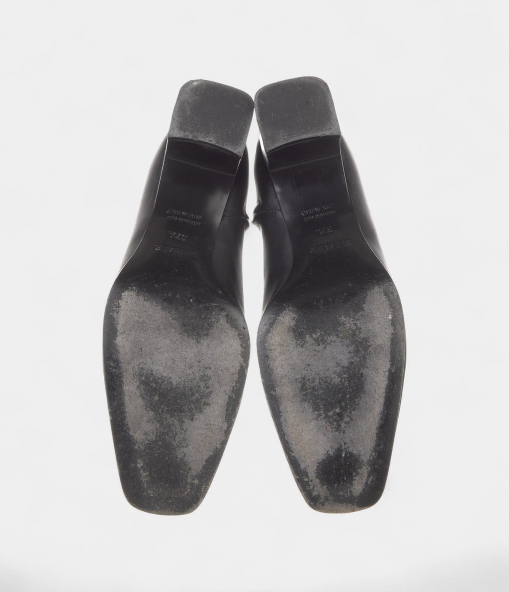 HMDecouverte Boots Understated Refinement Effortless Versatility