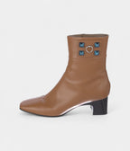 HMDecouverte Leather Boots Understated Power Effortless Style