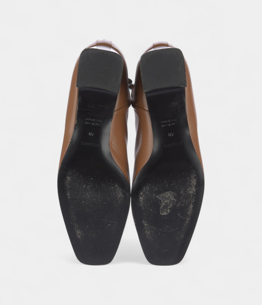 HMDecouverte Leather Boots Understated Power Effortless Style