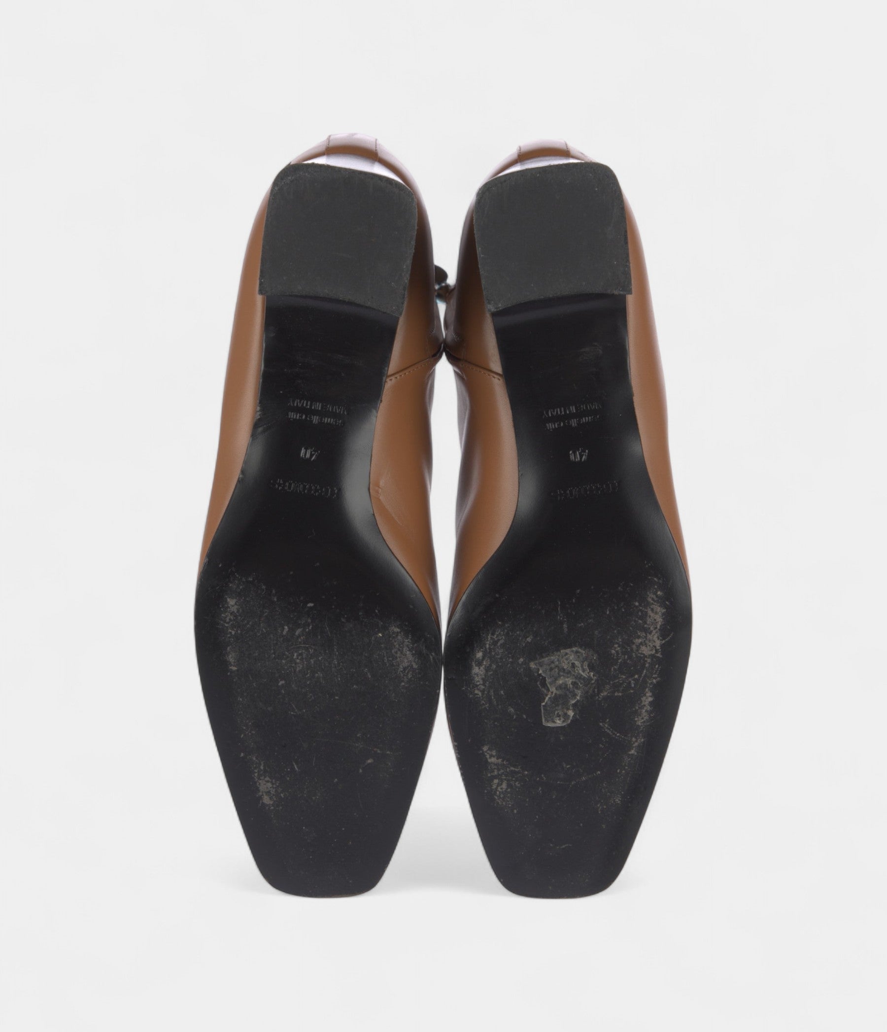HMDecouverte Leather Boots Understated Power Effortless Style