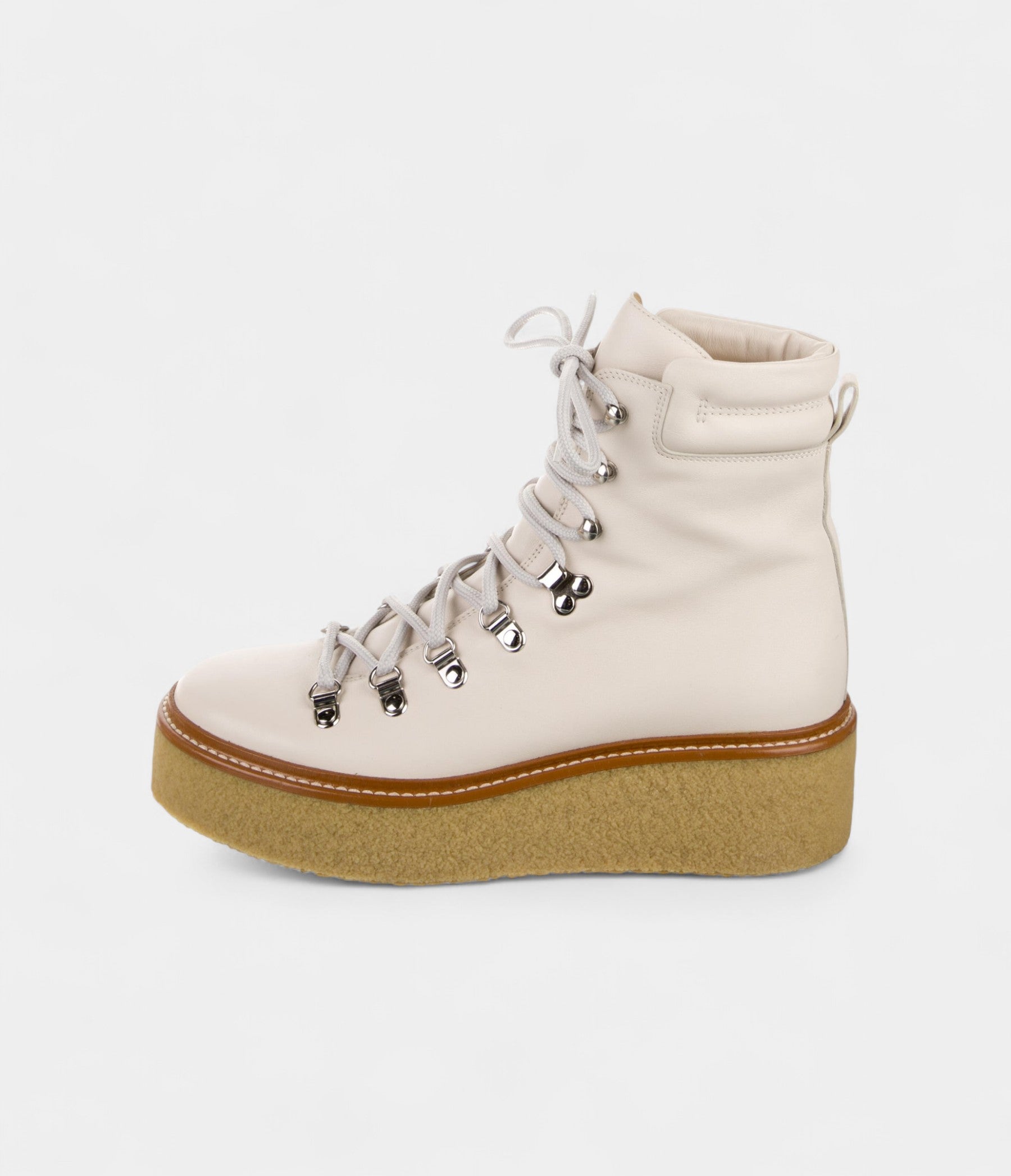 HMDiscovery Leather Combat Boots Rugged Sophistication Timeless Strength