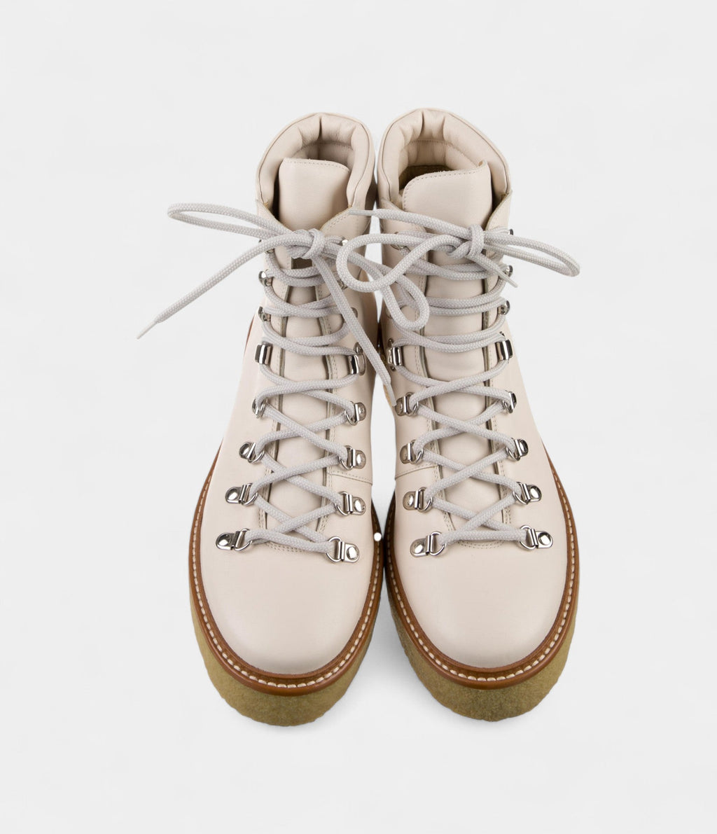 HMDiscovery Leather Combat Boots Rugged Sophistication Timeless Strength
