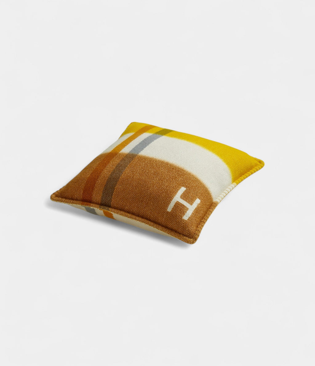 HMDye Sangle Pillow A Masterpiece of Handcrafted Luxury