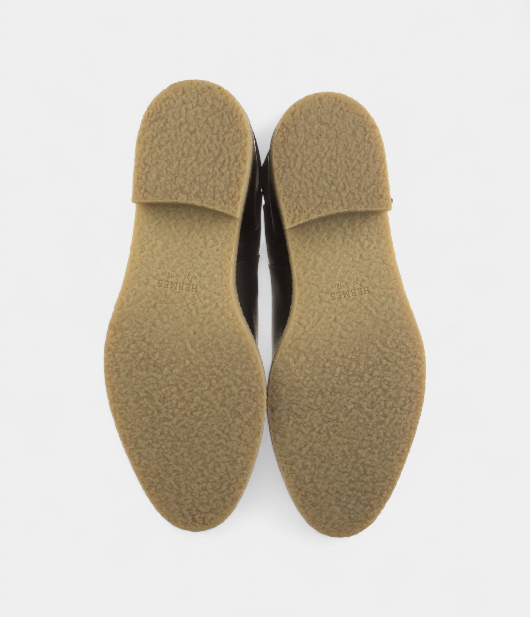 HMFollow Leather Chelsea Boots Effortless Style Modern Versatility