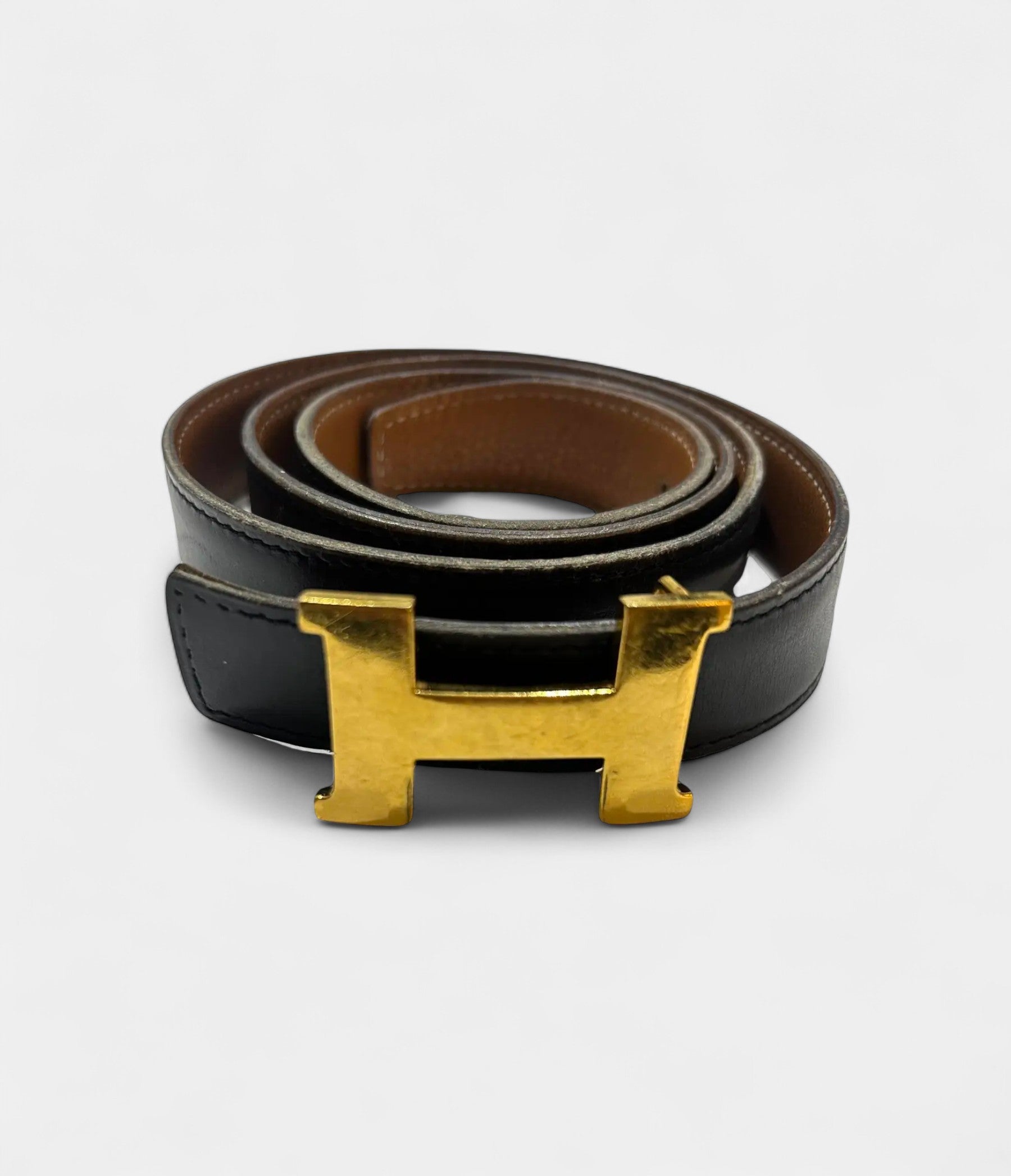 HMH Leather Belt A Timeless Symbol of Refinement