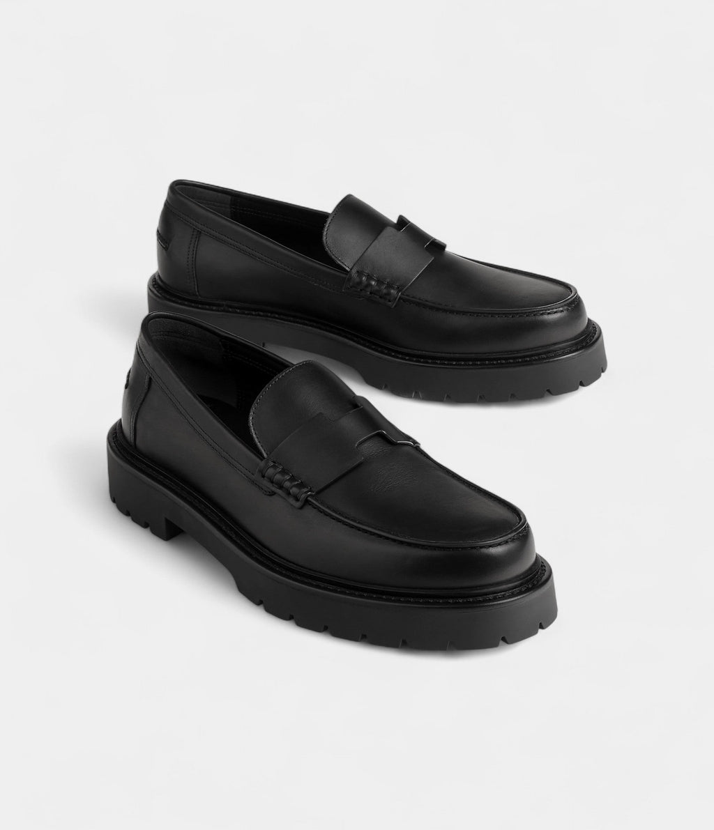 HMKlement Loafer Rugged Elegance with Iconic Detail