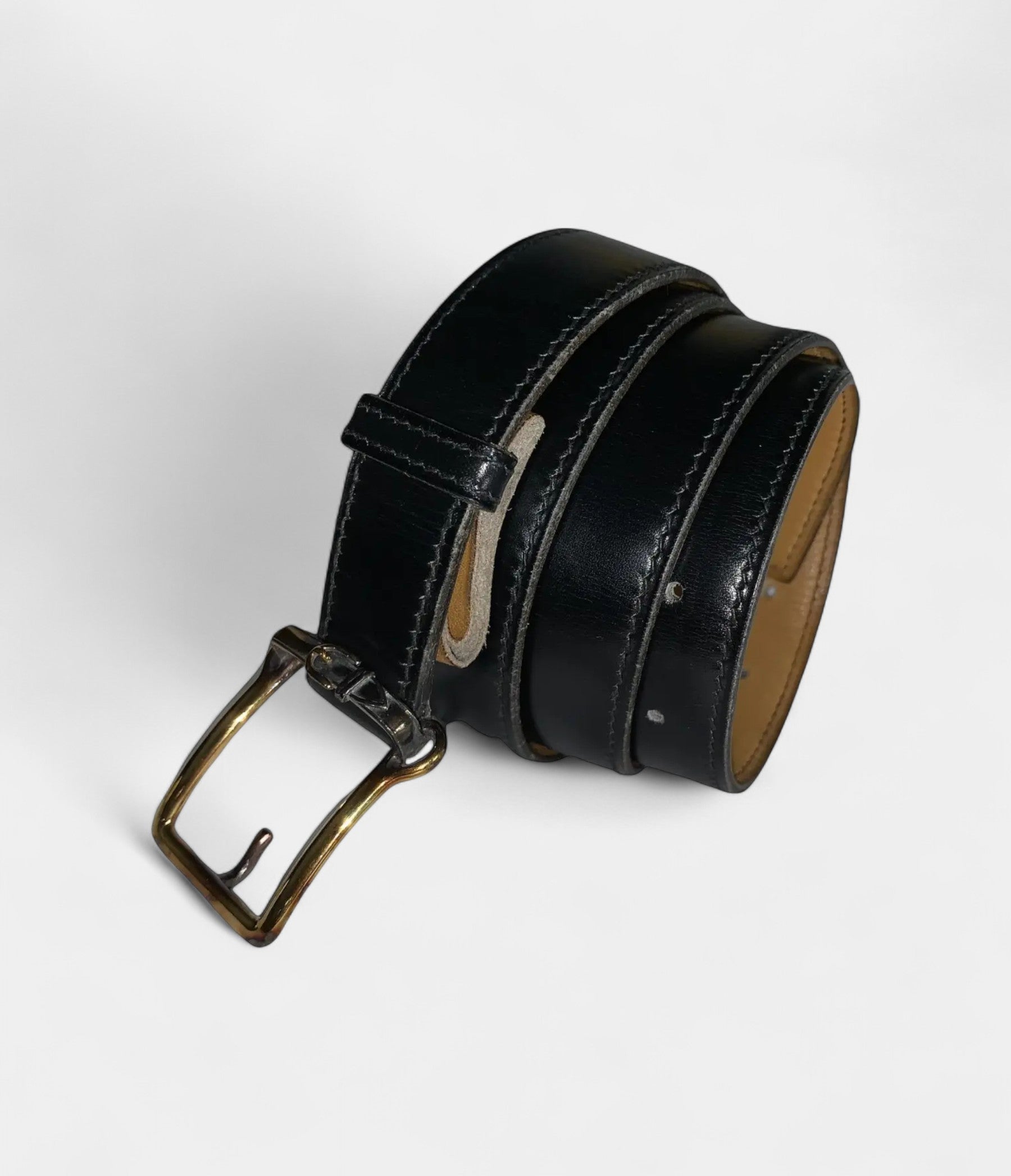 HMLeather Belt A Timeless Essential of Understated Luxury
