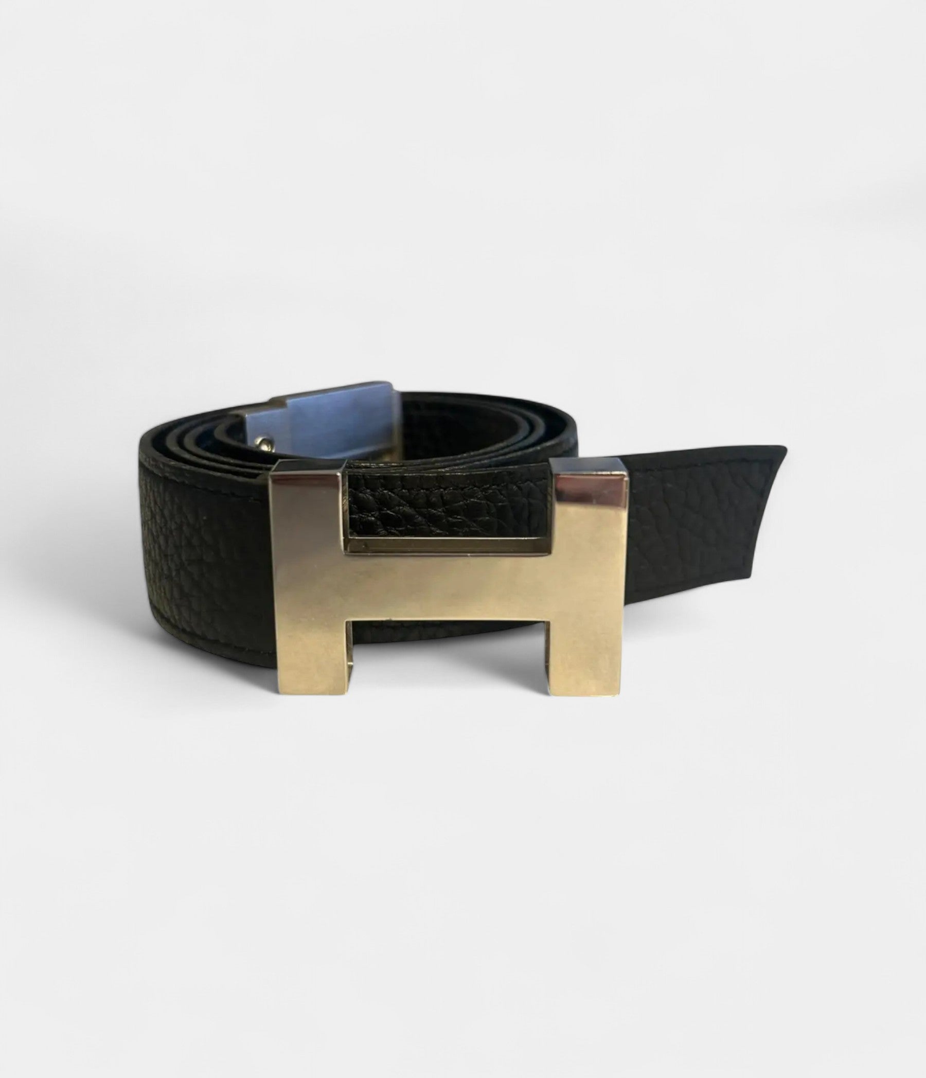 HMLeather Belt A Timeless Symbol of Refined Elegance