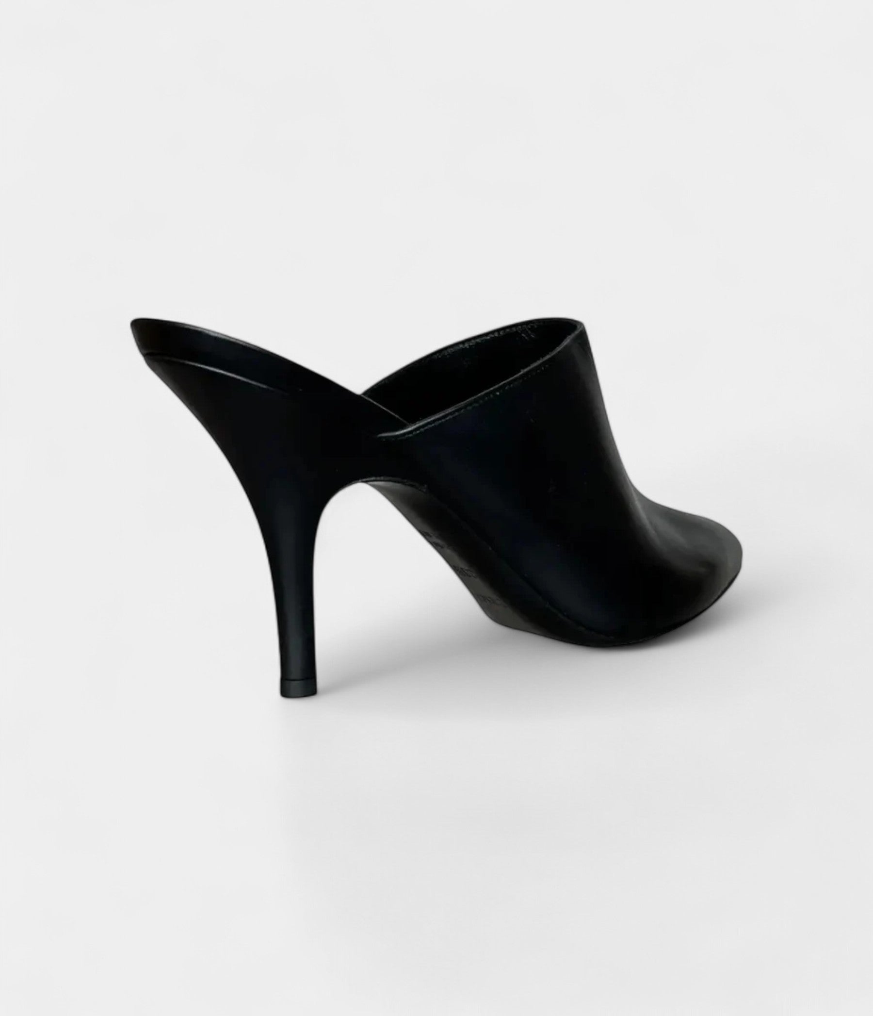 HMLeather Mules & Clogs The Art of Effortless Luxury