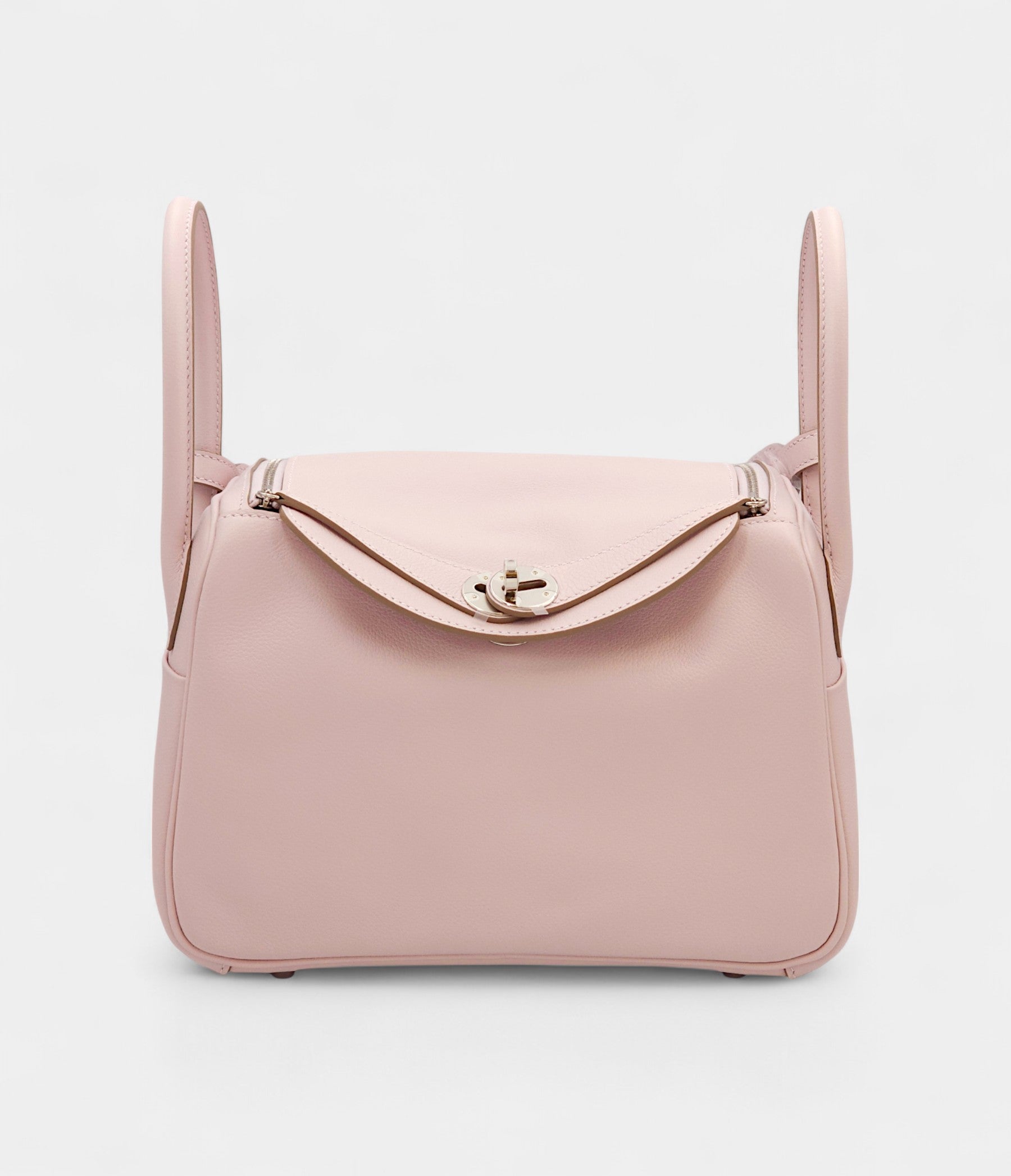 HMLindy 26 in Mauve Pale Evercolor Leather with Palladium Hardware