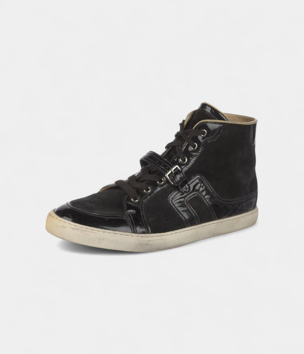 HMMen's Quantum Sneakers Futuristic Design Meets Timeless Craftsmanship