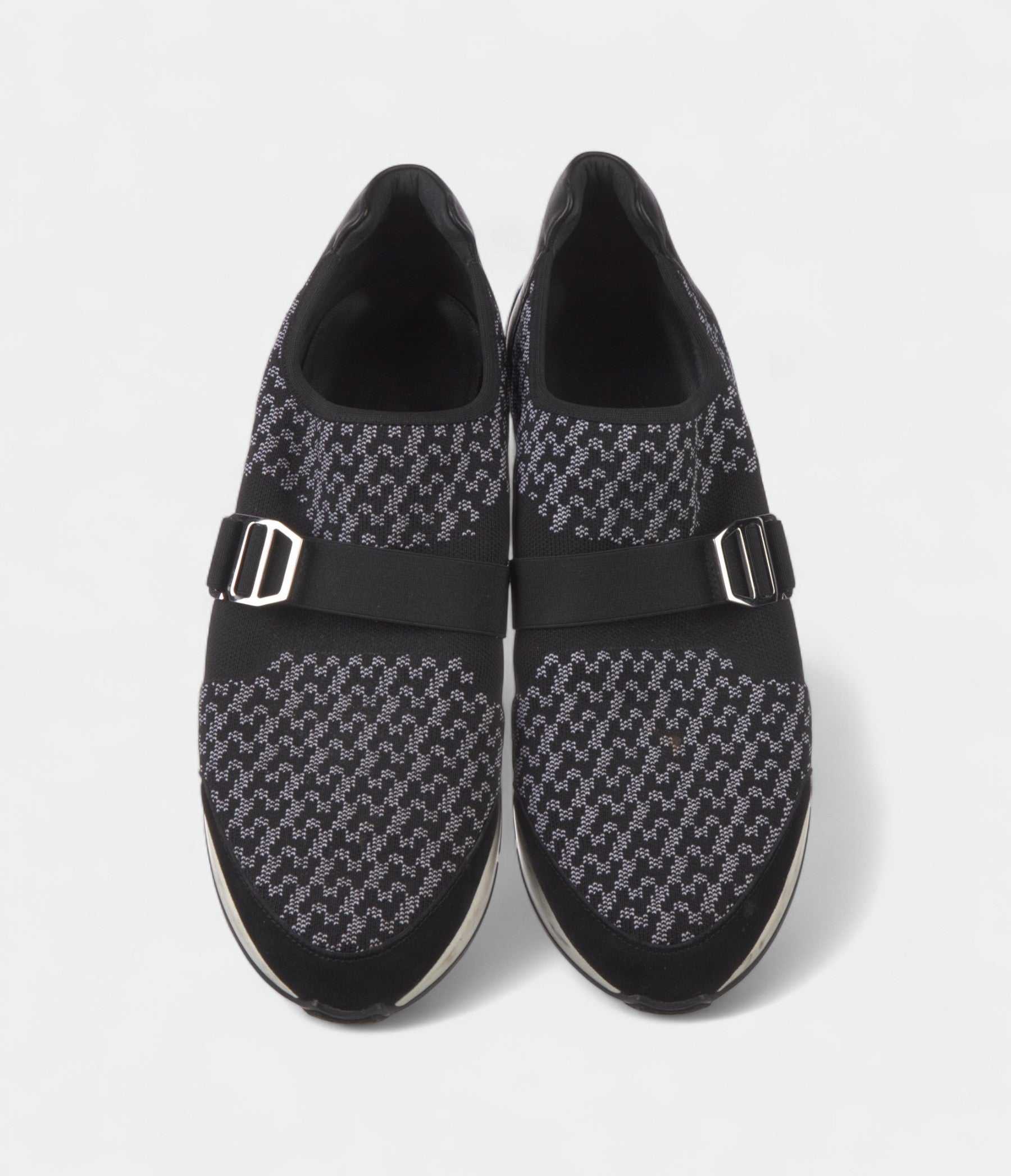 HMMen's Run Sneakers Speed Comfort And Timeless Elegance