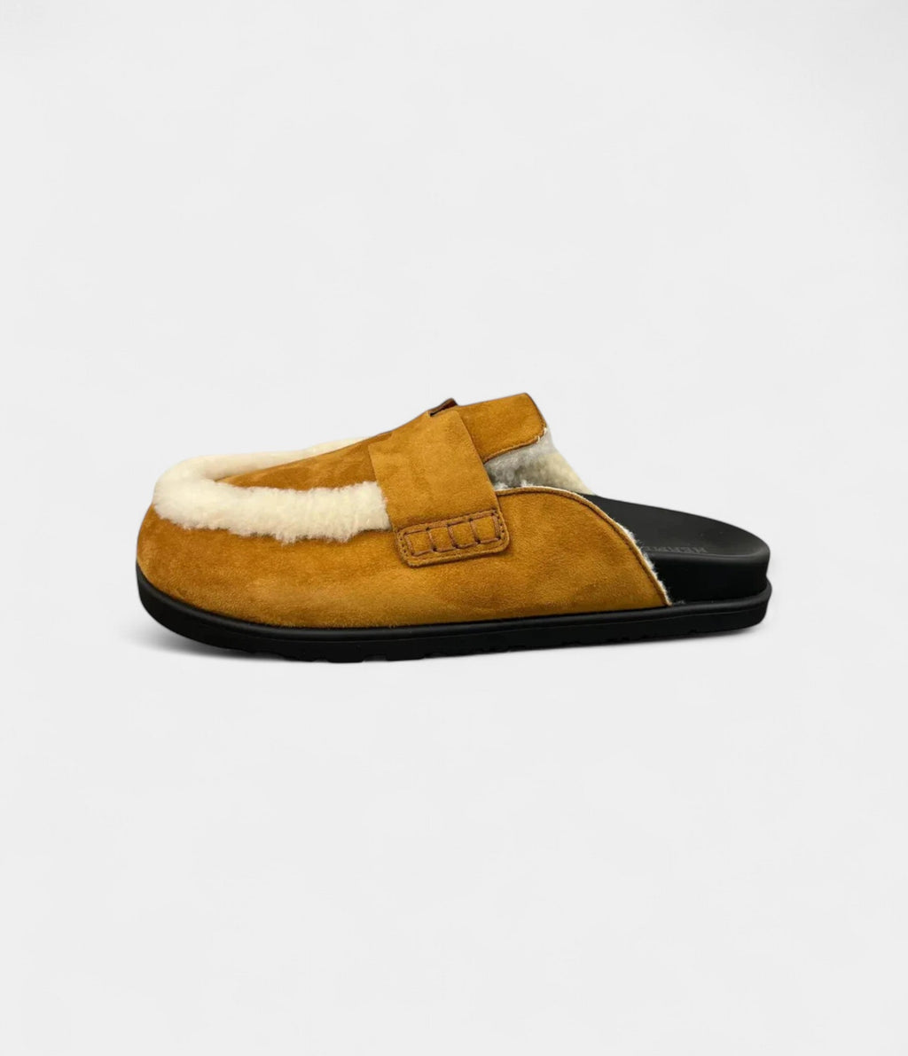 HMMules & Clogs A Timeless Fusion of Craftsmanship and Comfort