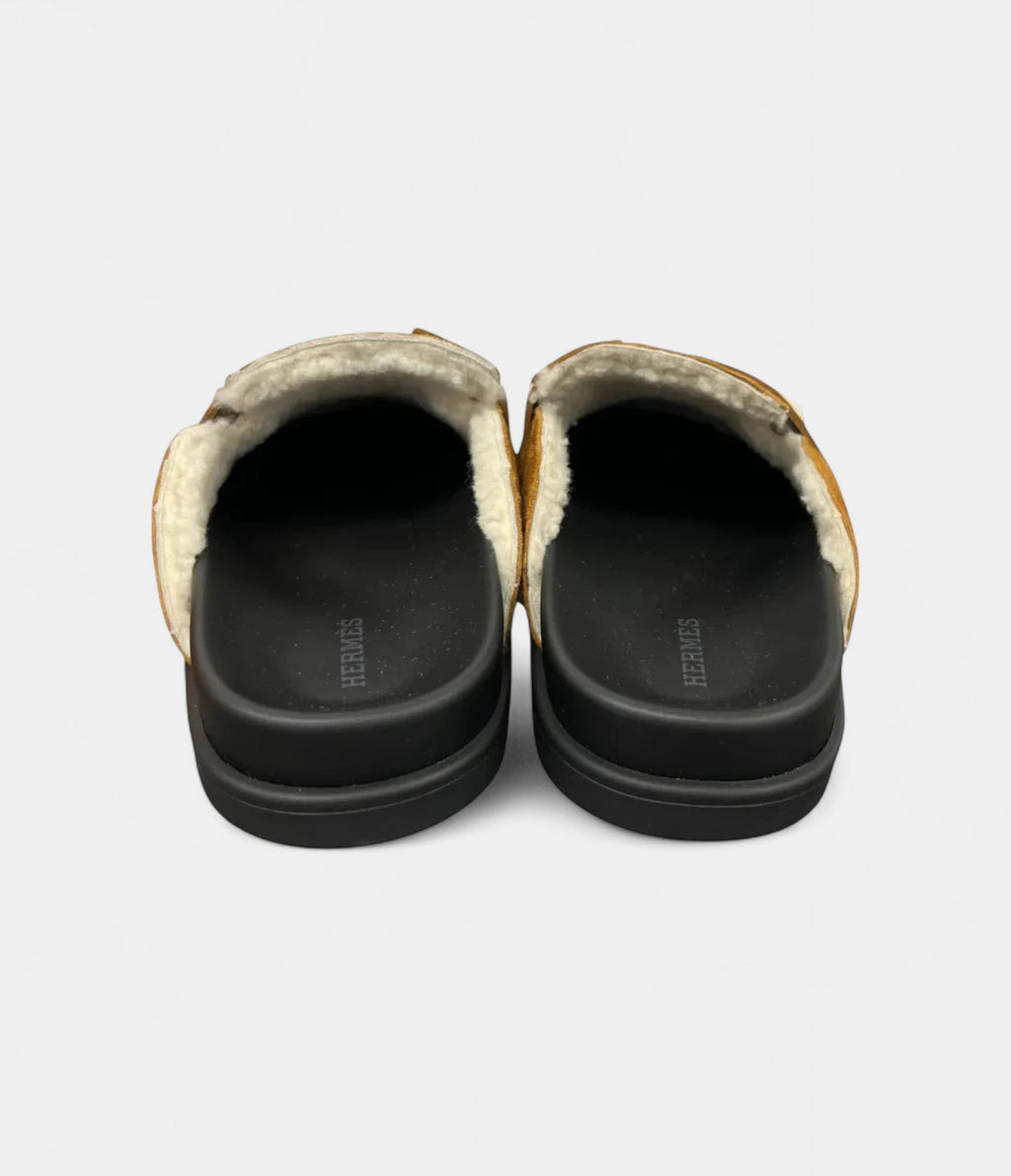 HMMules & Clogs A Timeless Fusion of Craftsmanship and Comfort