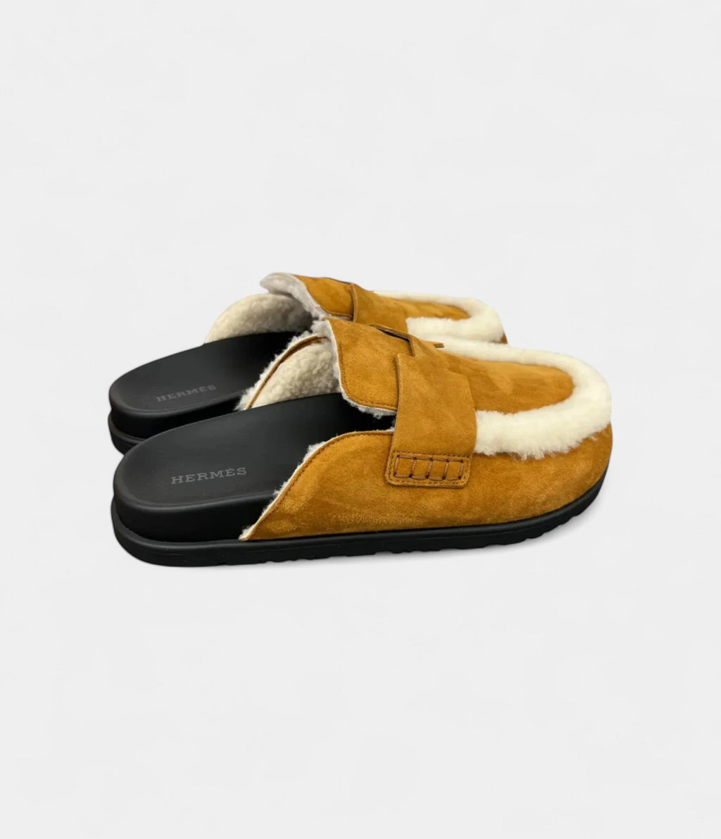 HMMules & Clogs A Timeless Fusion of Craftsmanship and Comfort