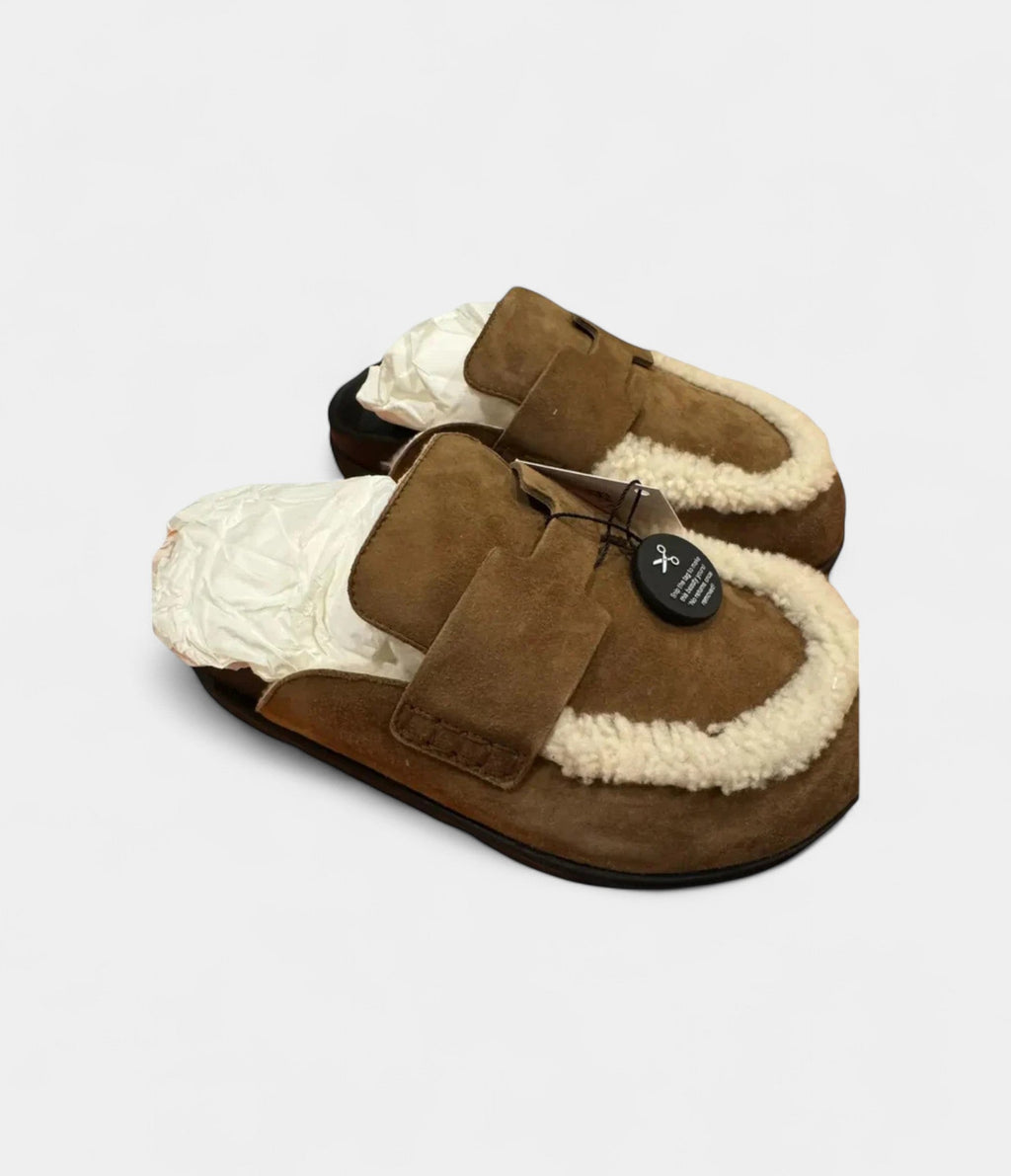 HMMules & Clogs Effortless Elegance, Uncompromising Craftsmanship