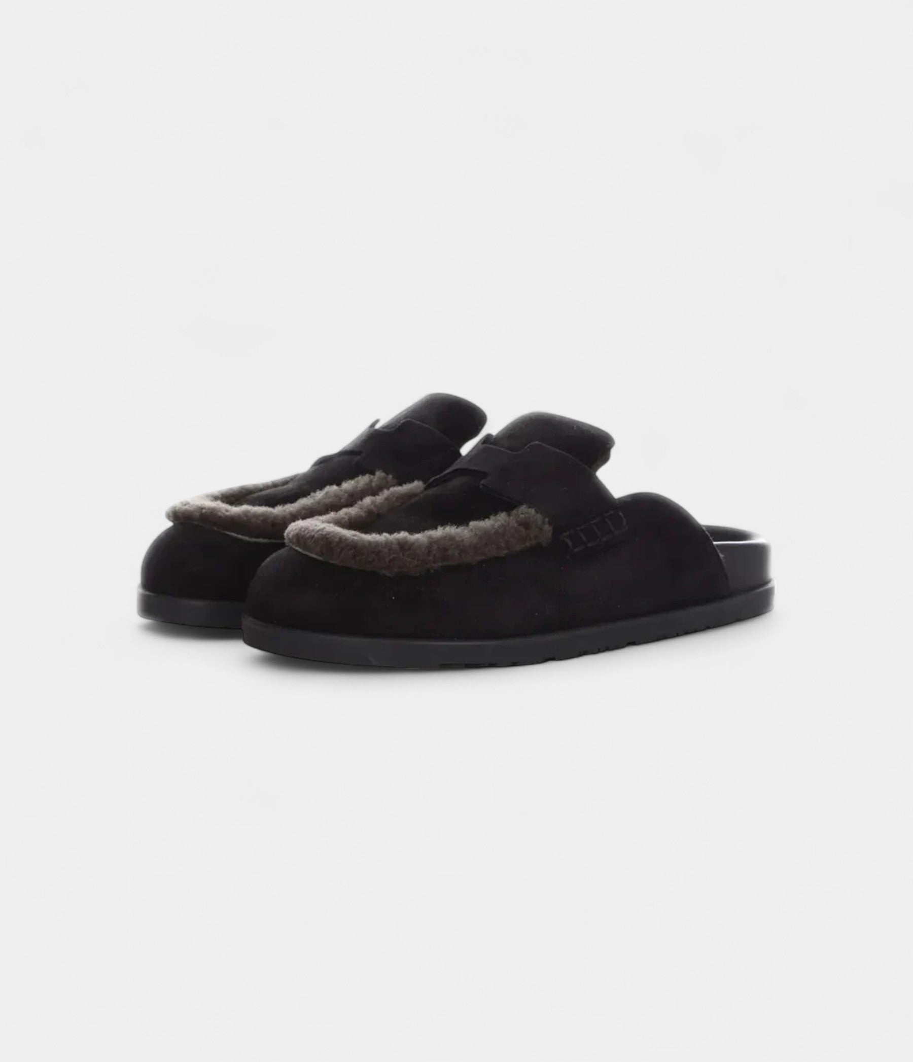 HMMules & Clogs: Quiet Luxury, Effortless Style