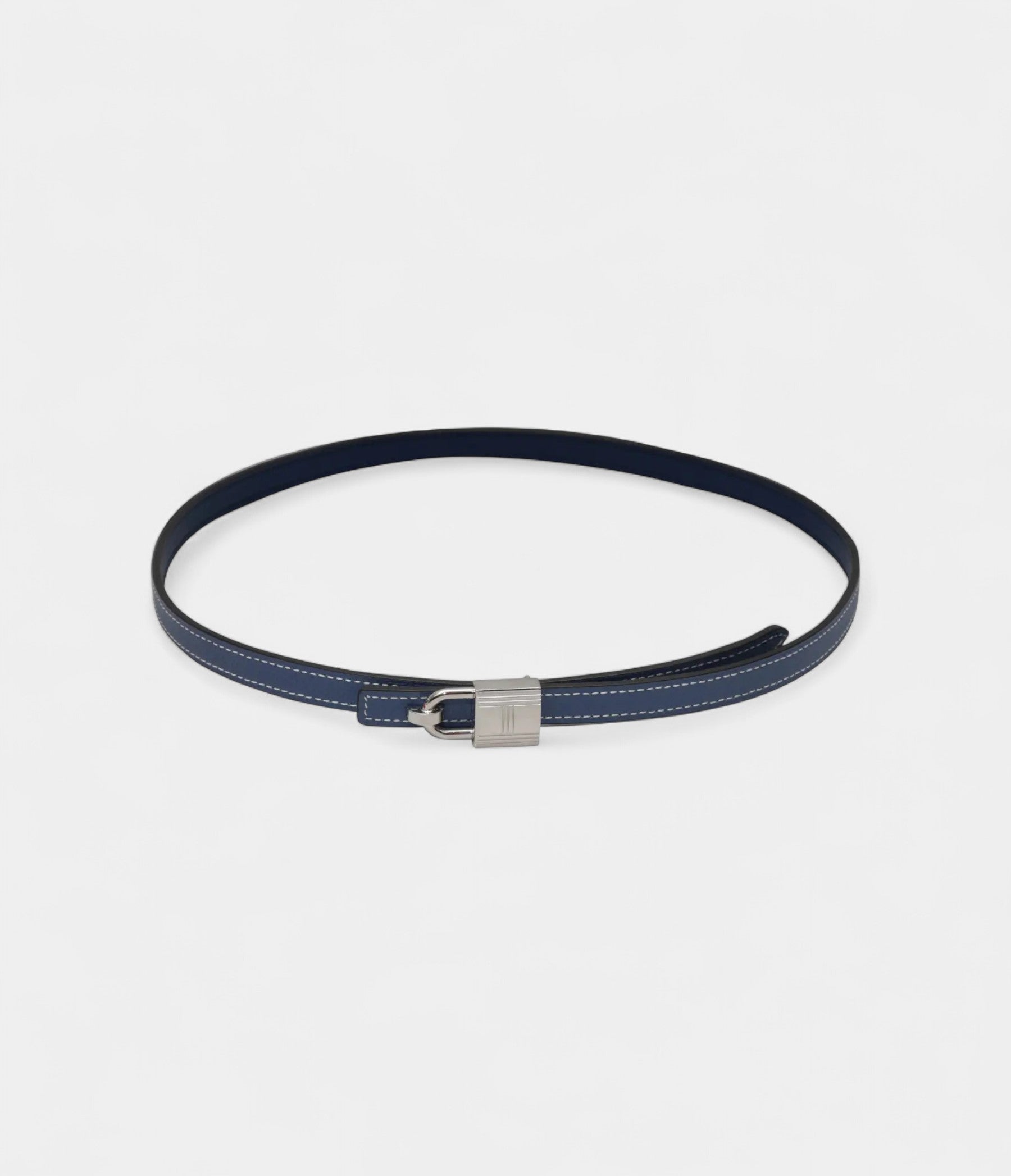 HMNavy Leather Belt Classic Sophistication in a Deep, Versatile Hue