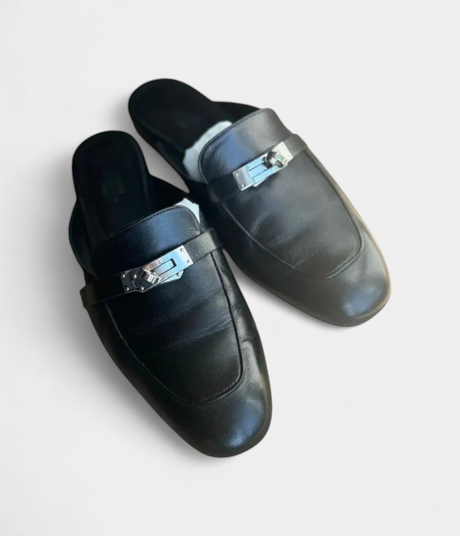 HMOz Leather Mules & Clogs Bold Sophistication Meets Everyday Ease