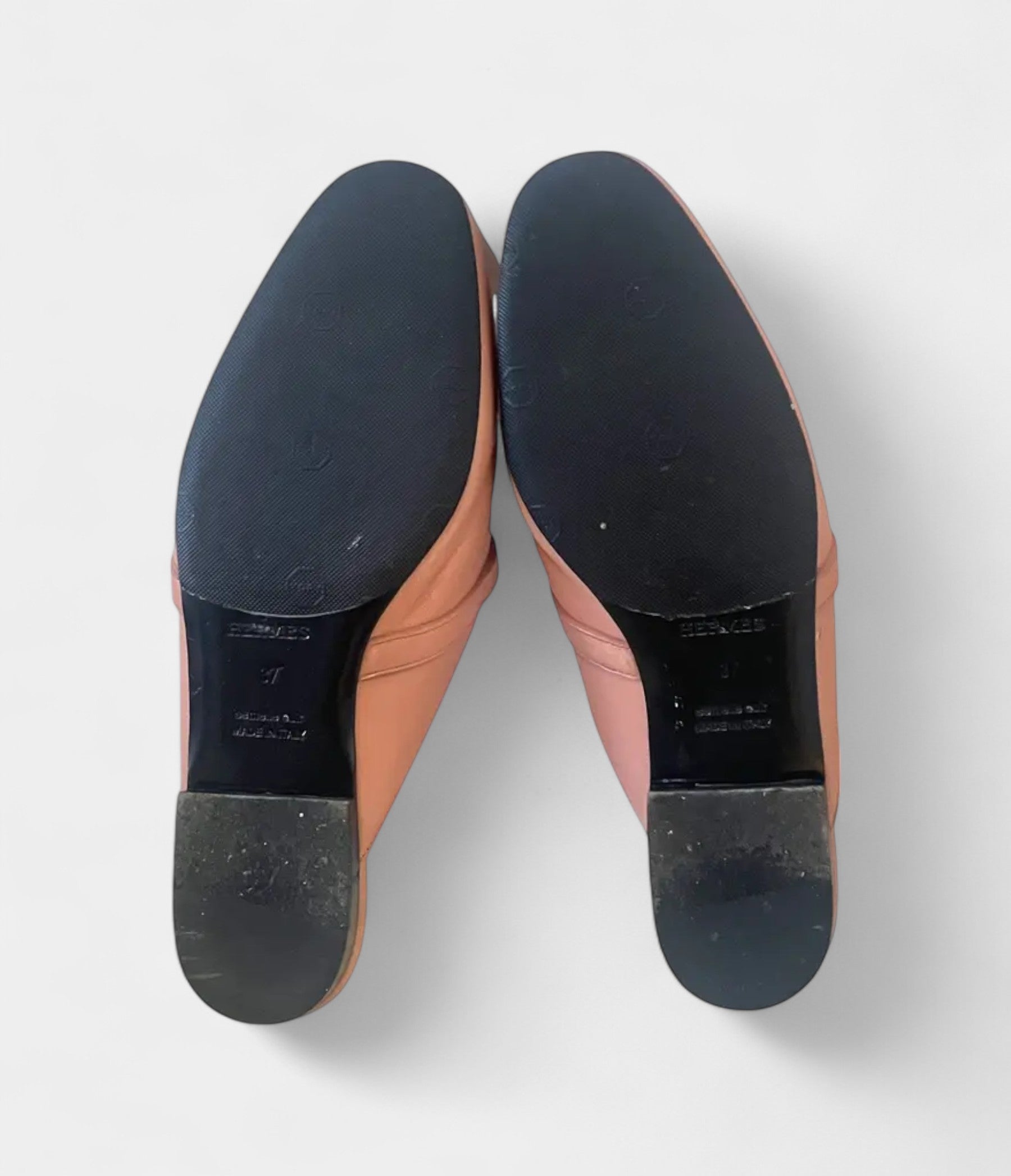 HMOz Leather Mules & Clogs Sophisticated Style Meets Everyday Luxury