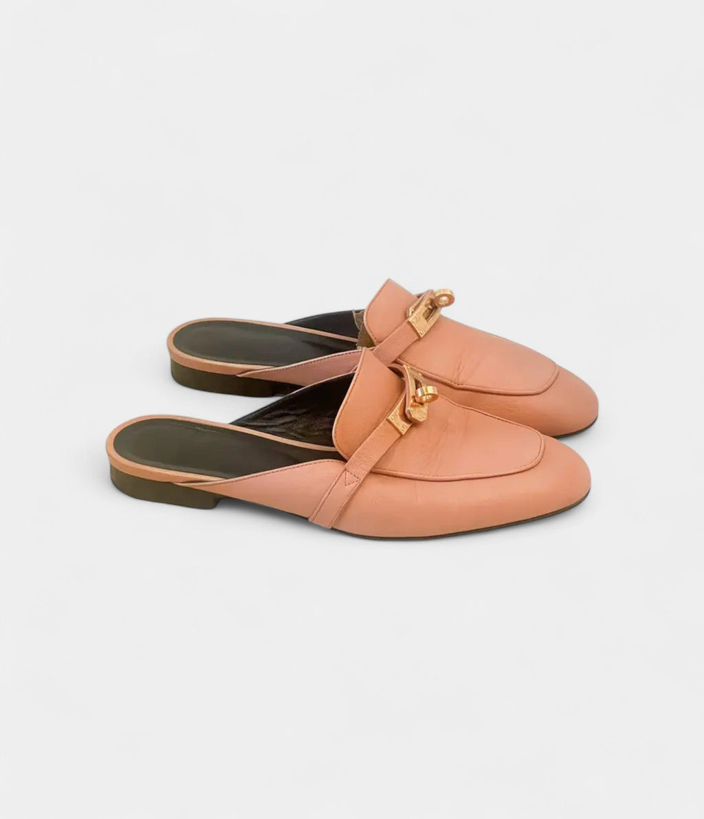 HMOz Leather Mules & Clogs Sophisticated Style Meets Everyday Luxury