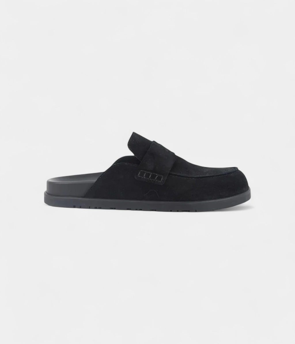 HMOz Mules & Clogs Modern Sophistication in Every Step