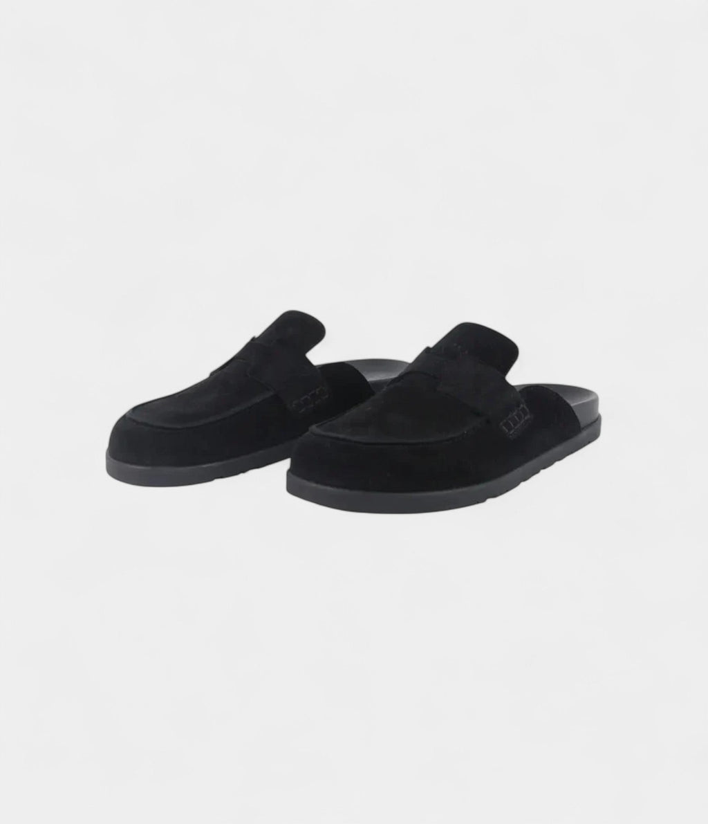 HMOz Mules & Clogs Modern Sophistication in Every Step