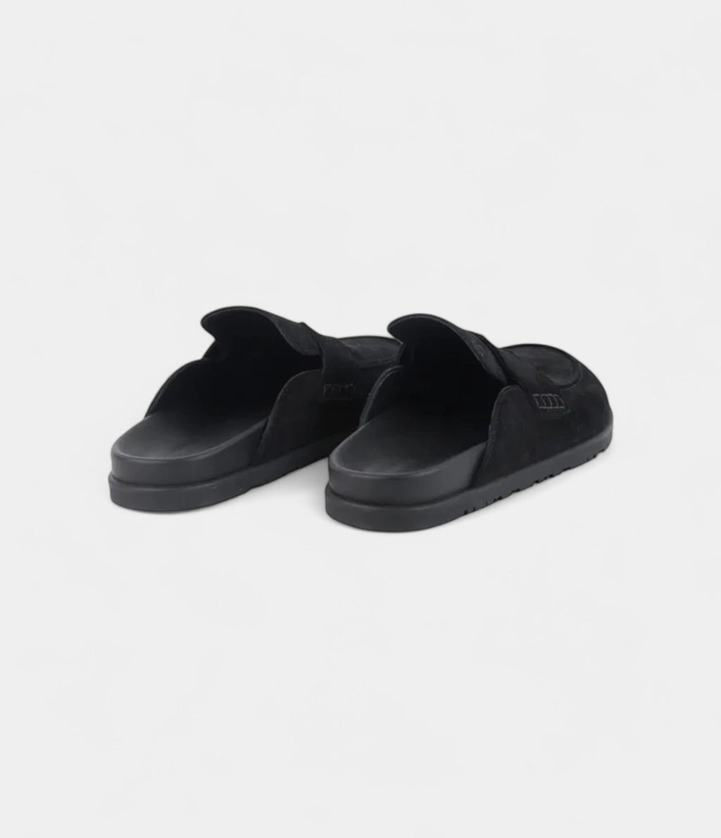 HMOz Mules & Clogs Modern Sophistication in Every Step