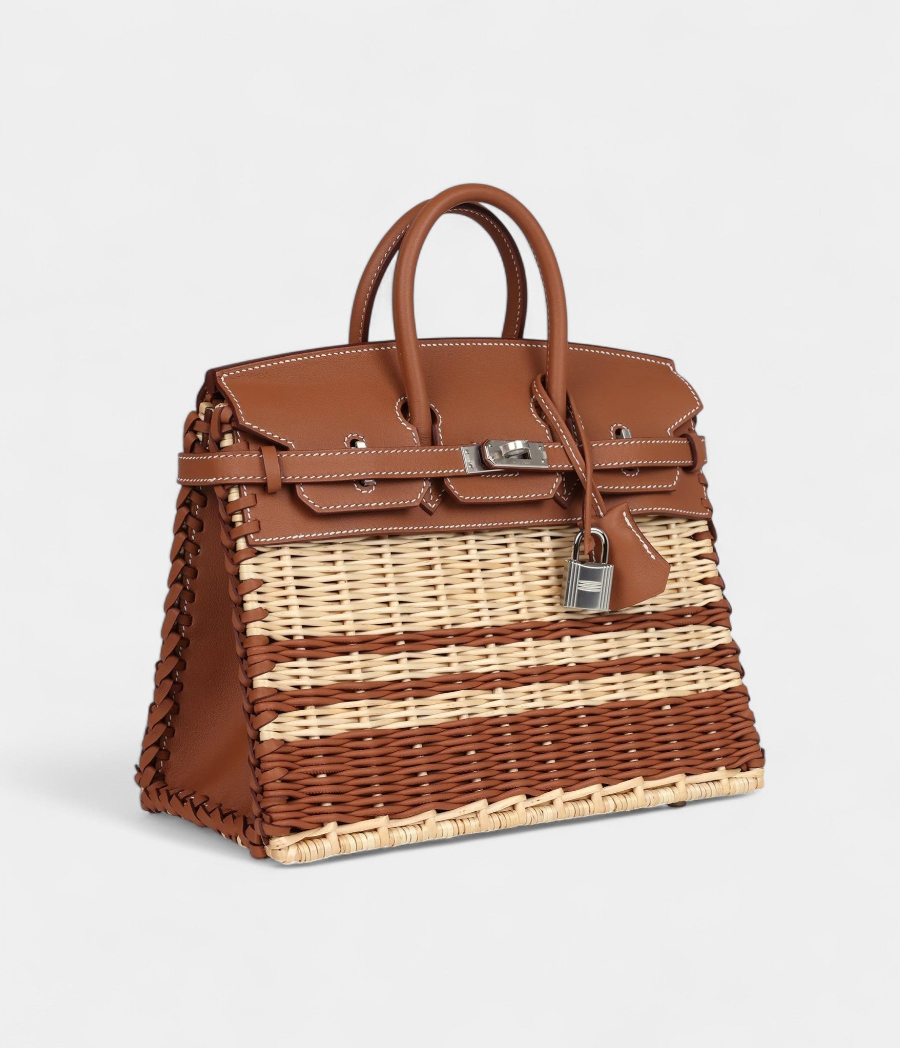 HMPicnic BK 25 Gold Swift and Stripe Wicker Palladium Hardware