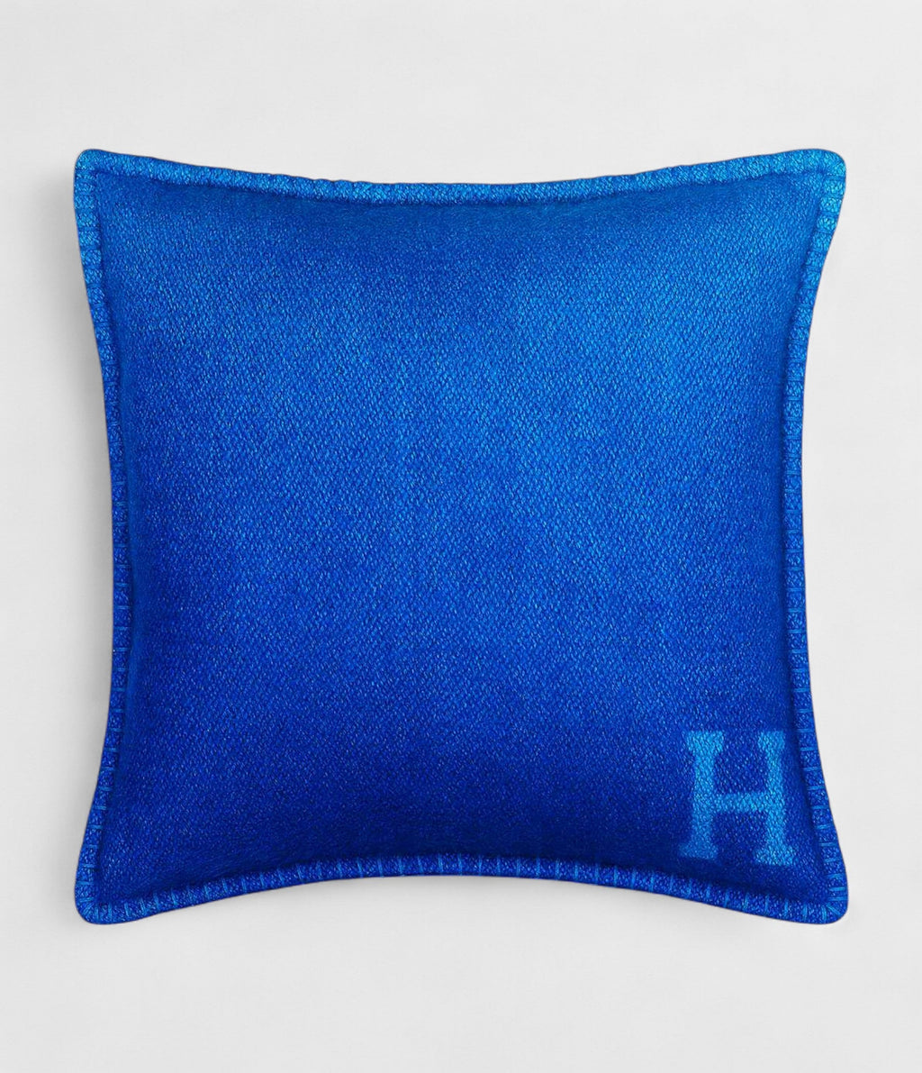 HMYack'n'Dye Pillow Artisanal Luxury in Hand-Spun Tibetan Yak Wool