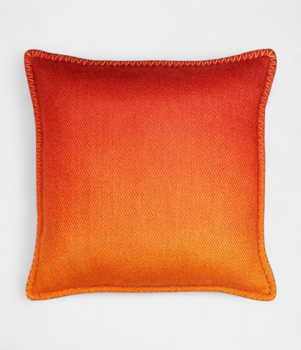 HMYack'n'Dye Pillow Artisanal Luxury in Hand-Spun Tibetan Yak Wool