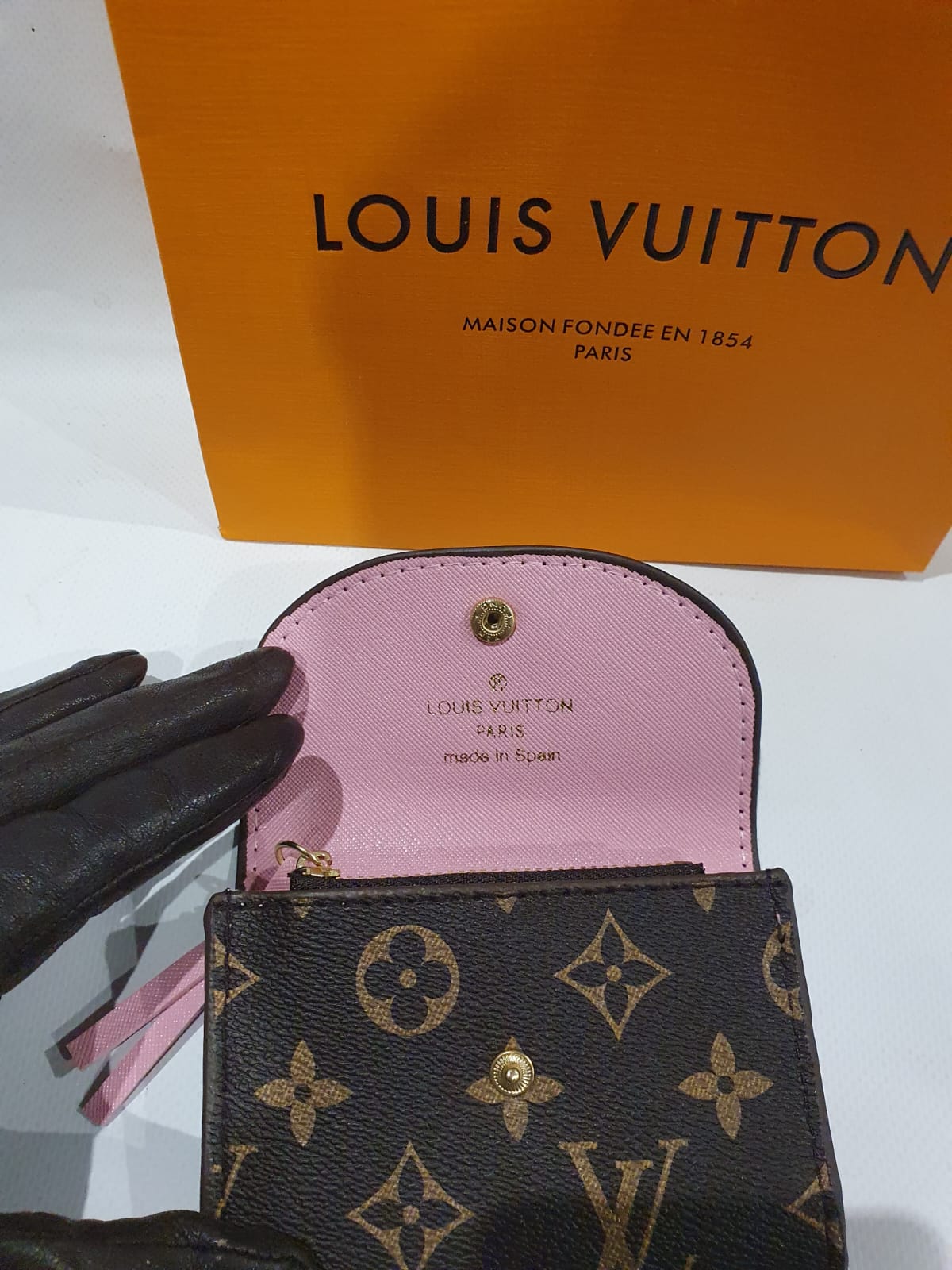 LO-LV bags 2916