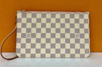 Azur Wristlet
