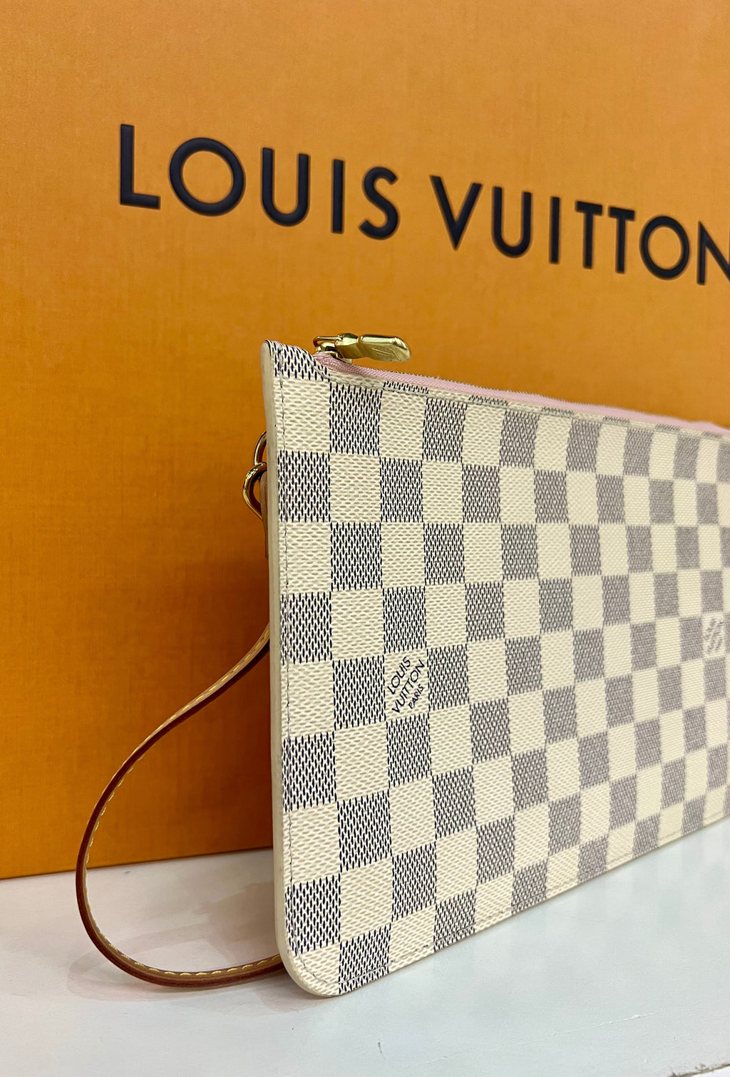 Azur Wristlet