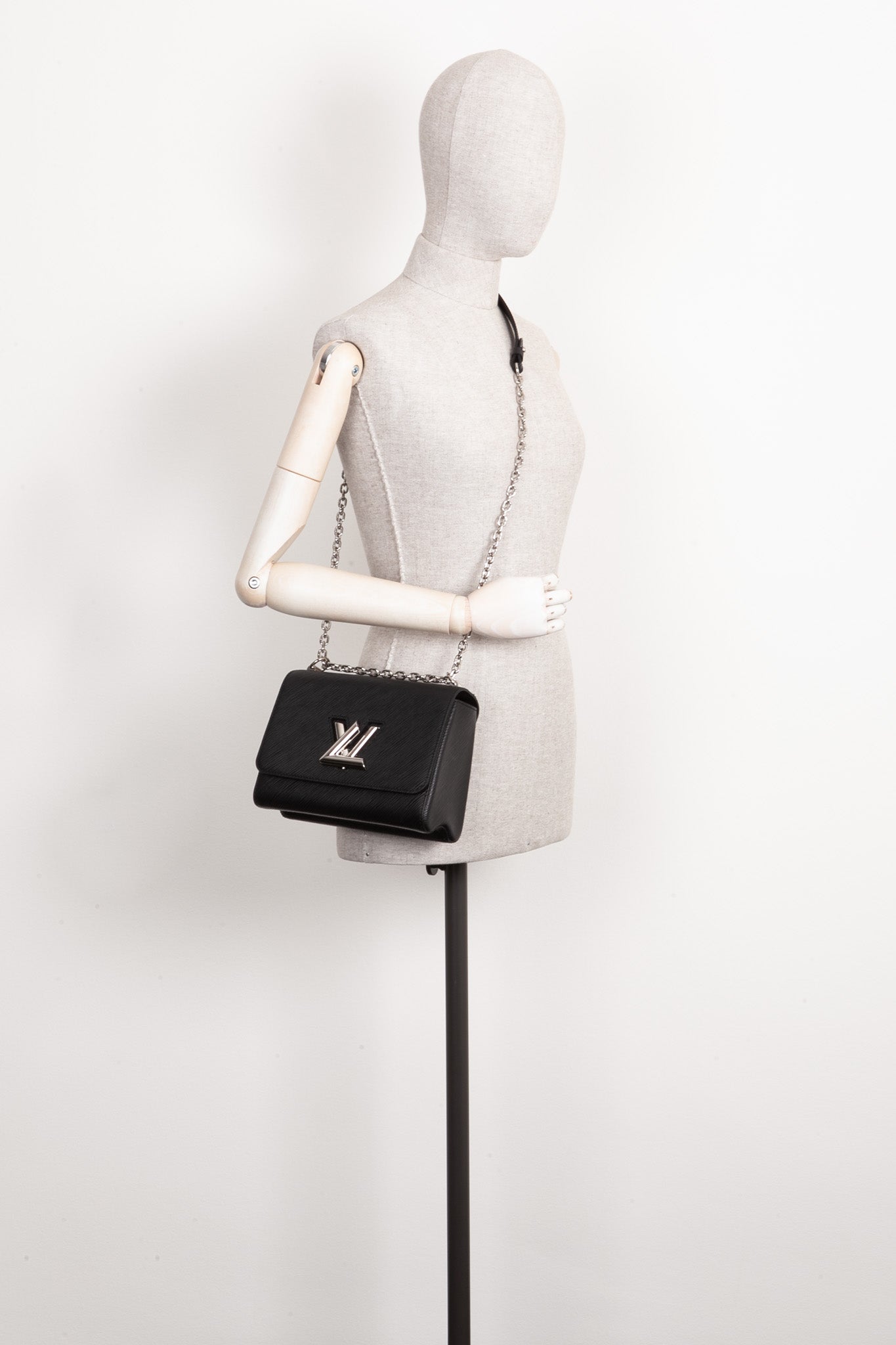 LO-LV bags 2630
