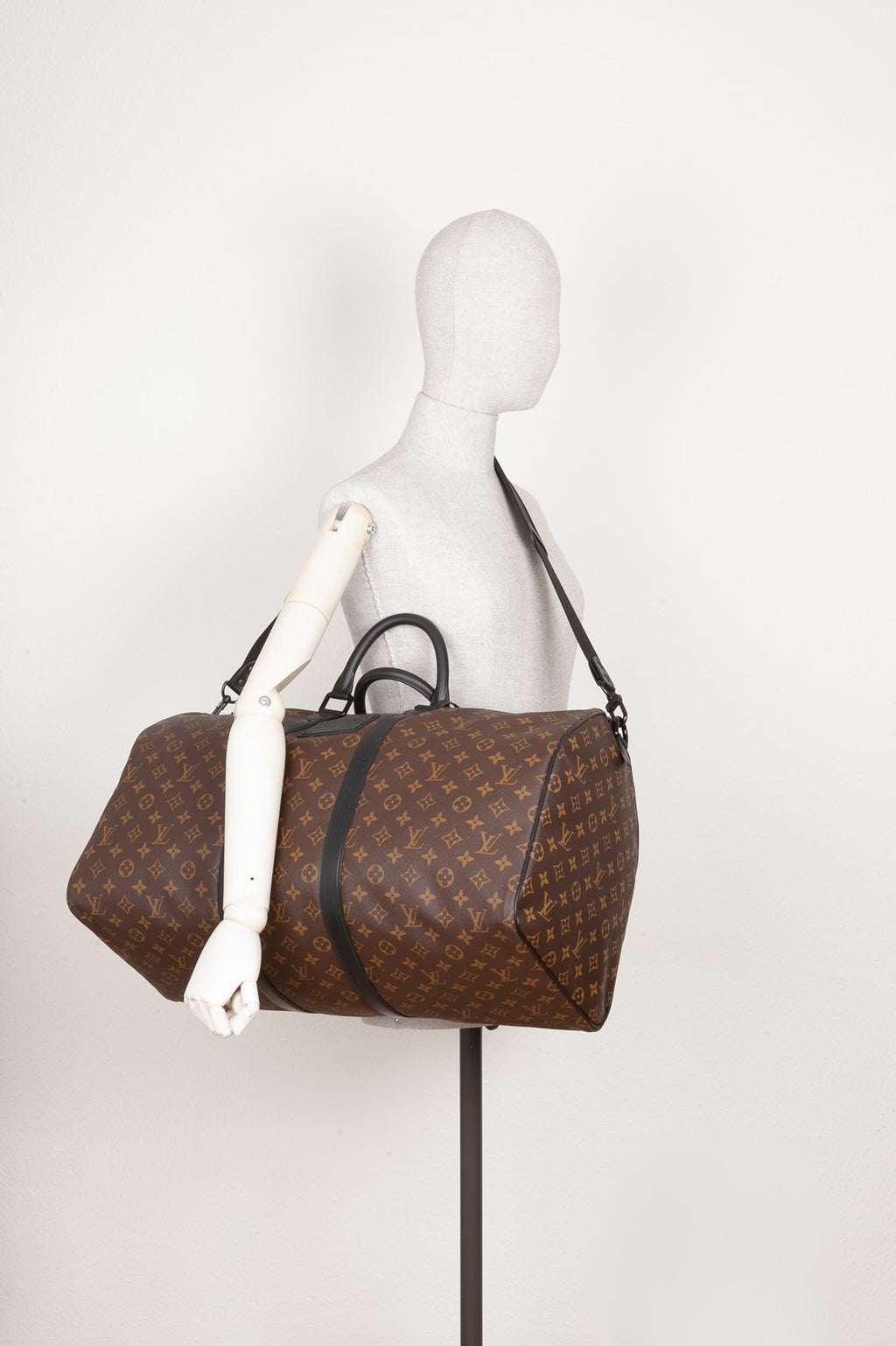 LO-LV bags 6897