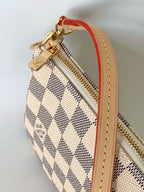 pochette accessories 23cm beige damier azur canvas