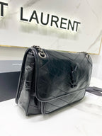 MEDIUM NIKI 28 IN BLACK CALFSKIN CHAIN BAG High-end