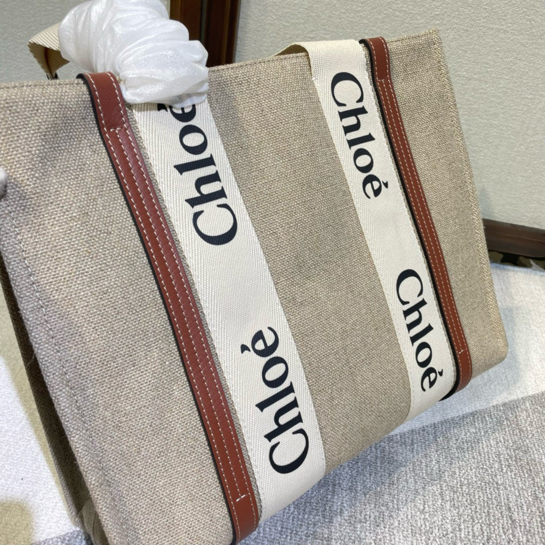 Chloe Woody tote bag 37cm in linen brown white