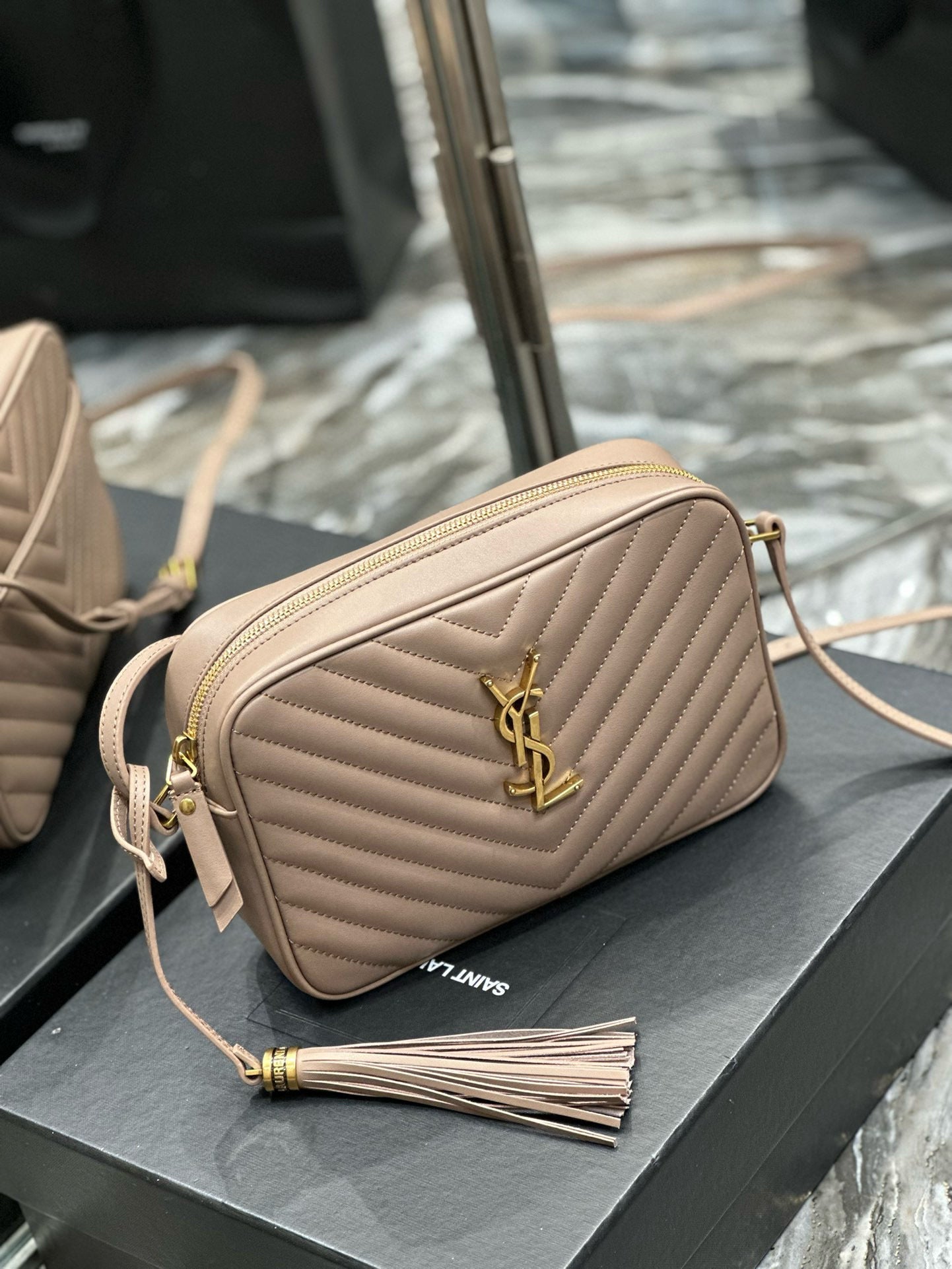 LOU 23 CAMERA BAG BEIGE IN QUILTED LEATHER GOLD HARDWARE