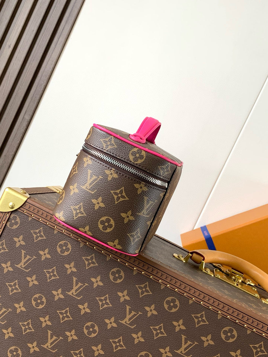 NICE MINI 20 TOILETRY POUCH IN ROSE RED MONOGRAM MACASSAR CANVAS