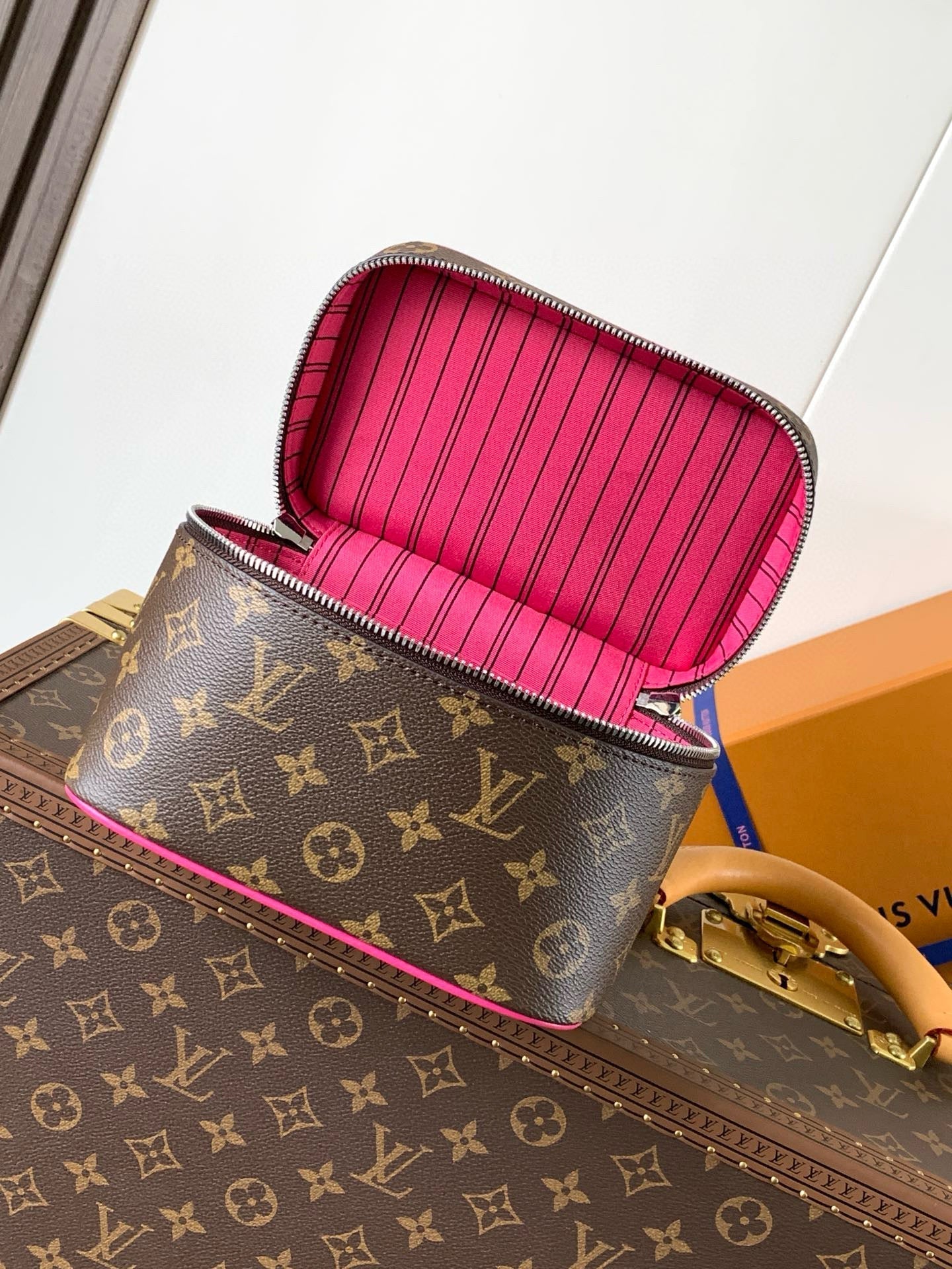 NICE MINI 20 TOILETRY POUCH IN ROSE RED MONOGRAM MACASSAR CANVAS