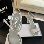CC SUEDE KIDSKIN SANDAL IMITATION PEARLS GREY