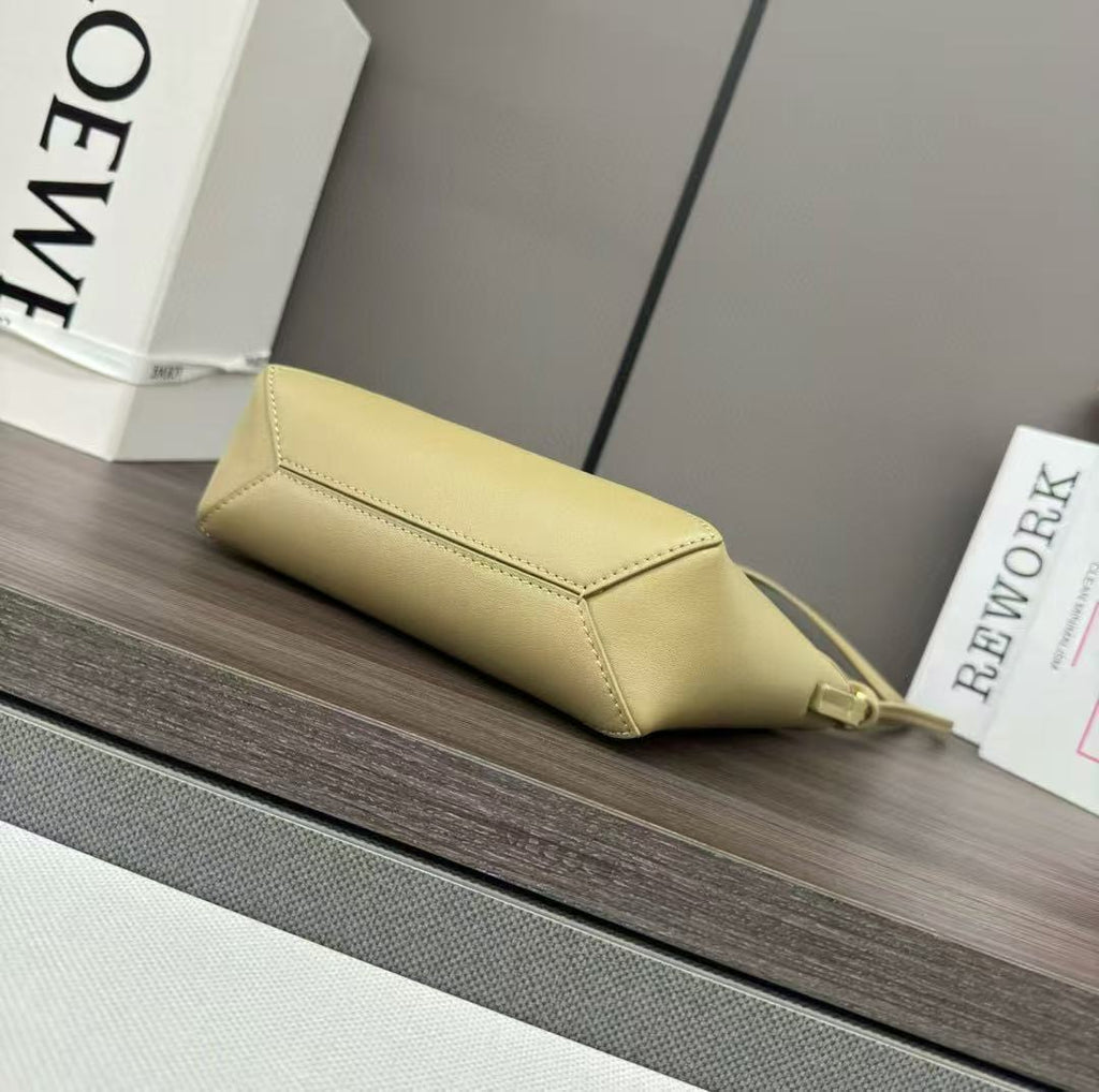 Loewe Puzzle Fold Pouch Light Yellow Nappa Calfskin