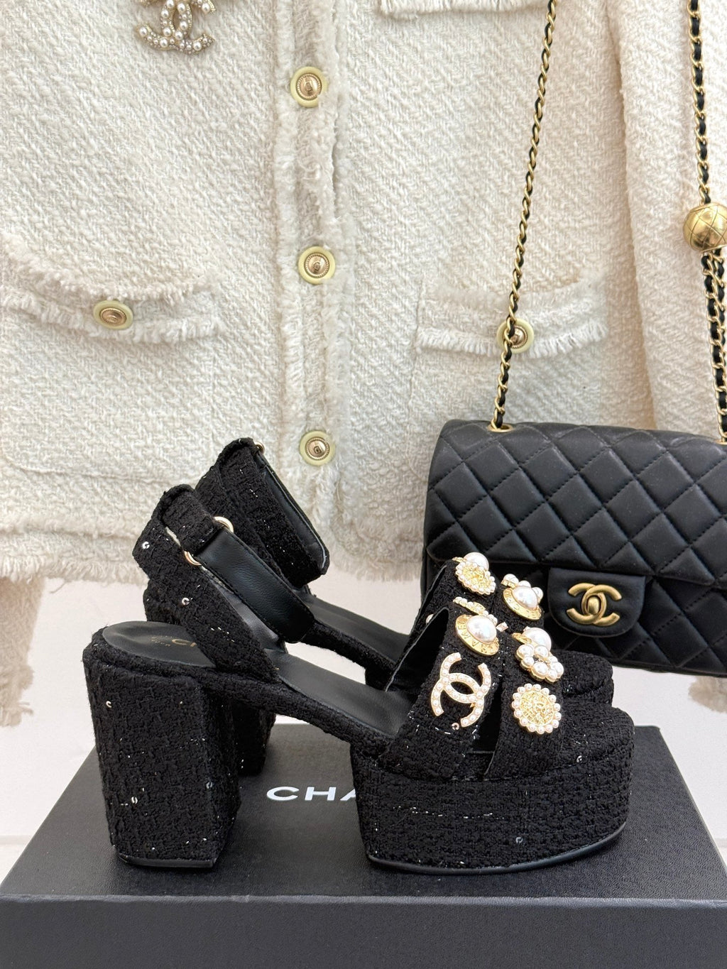 CC HIGH HEELS IN BLACK TWEED WITH PEARL AND CRYSTAL EMBELLISHMENTS