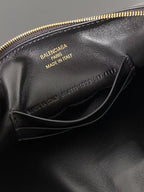RODEO SHOULDER BAG 22 IN BLACK CALFSKIN GOLD HARDWARE