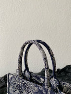 MISS SMALL TOTE 26 IN NAVY BLUE AND WHITE CANVAS