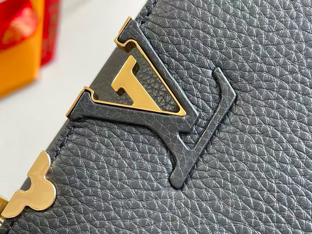 LV Capucines Handbag 27cm Black Gold Cowhide